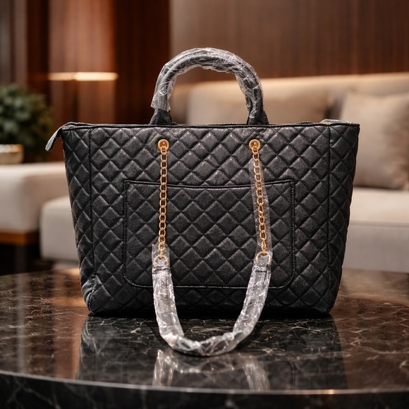 Gilda Paris Large Vegan Leather Black Quilted Tote Bag - Picture 2 of 4